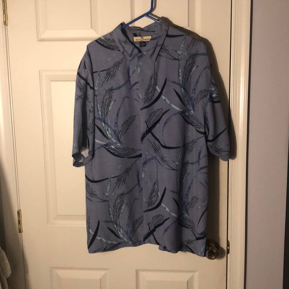 Tommy Bahama Button Down